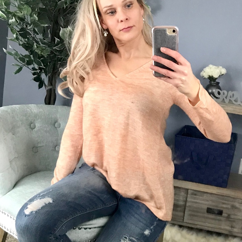 Peach cold shoulder knit top - Picture 4 of 7
